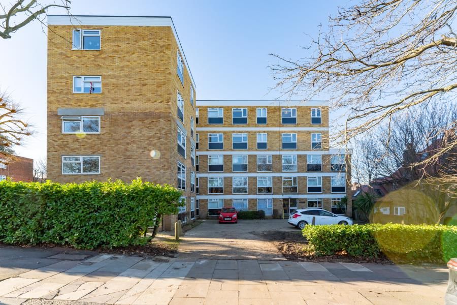 2 bed flat for sale in Long Acre Court, Argyle Road, London W13, £390,000