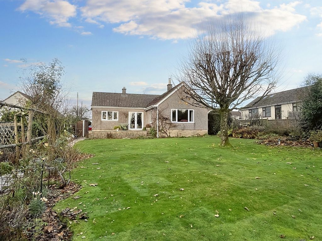 4 bed detached bungalow for sale in Beech Road, Shipham, Winscombe, North Somerset. BS25, £535,000