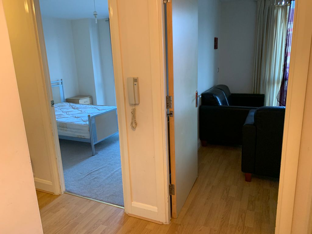 2 bed flat to rent in Bath Row, Edgbaston, Birmingham B15, £1,125 pcm