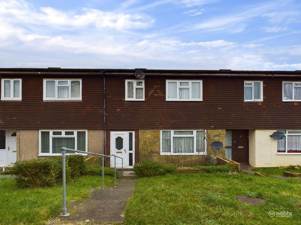 3 bed terraced house for sale in Elmside, New Addington, Croydon CR0, £355,000