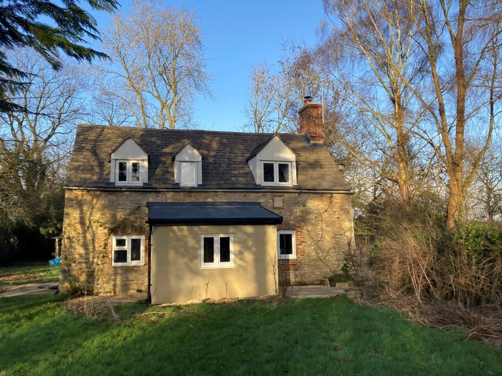 2 bed cottage to rent in West End, Stanton Harcourt OX29, £1,500 pcm