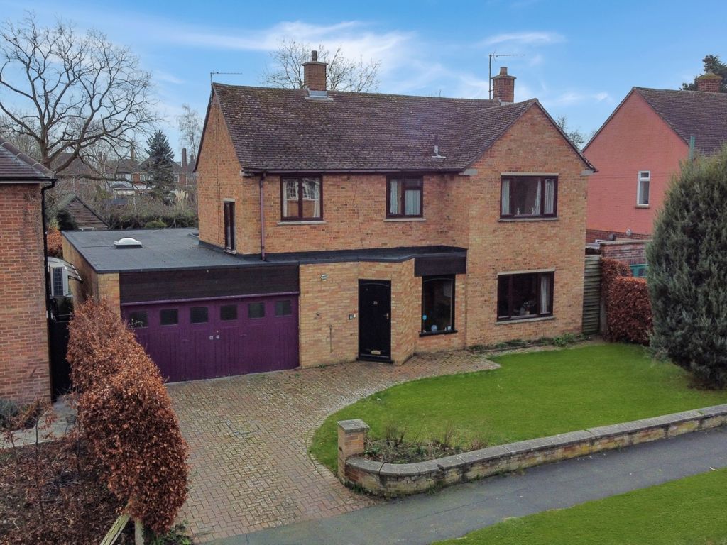 5 bed detached house for sale in Thornton Way, Girton, Cambridge CB3, £750,000