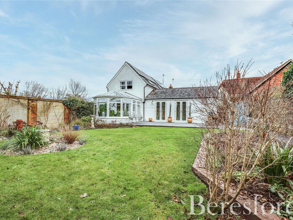 5 bed detached house for sale in Bridge Street, Great Bardfield CM7, £795,000