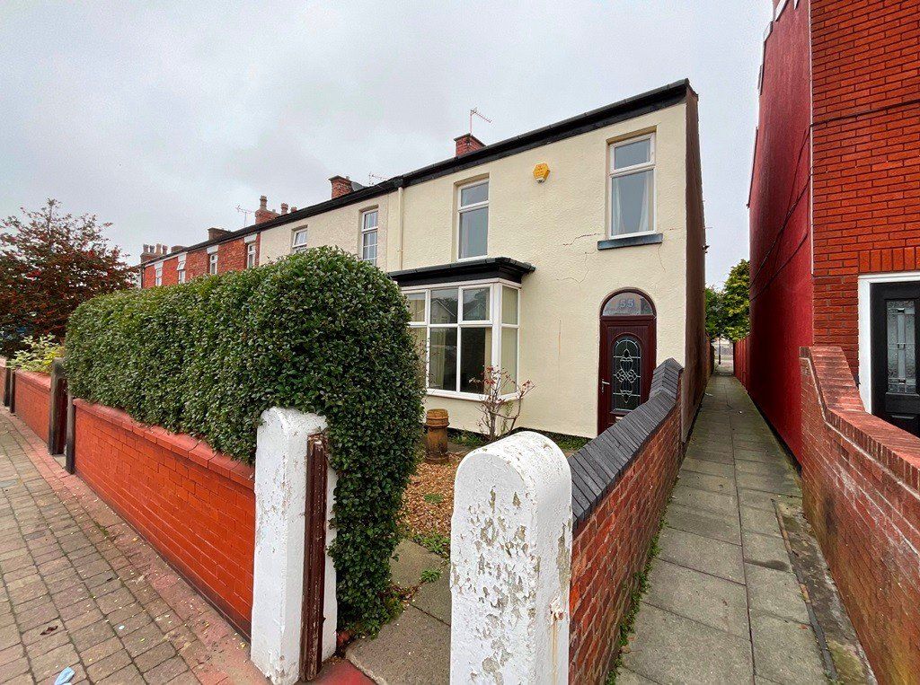 3 bed end terrace house for sale in Upper Aughton Road, Birkdale, Southport PR8, £140,000