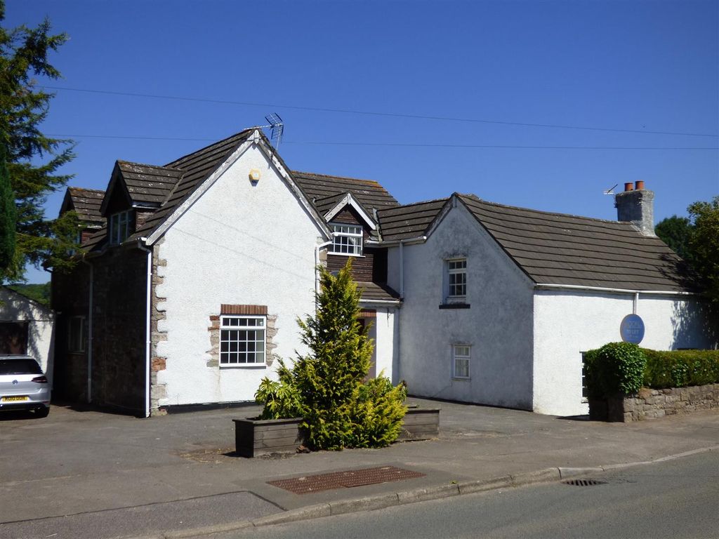 4 bed detached house for sale in Pwllmeyric, Chepstow NP16, £500,000