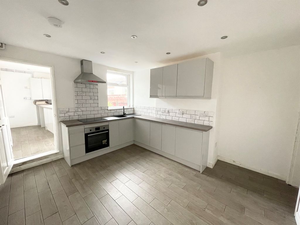 3 bed terraced house for sale in Meadow Lane, Alfreton DE55, £110,000