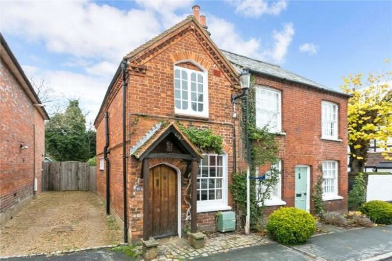 2 bed semi-detached house to rent in Church Street, Great Missenden HP16, £1,650 pcm