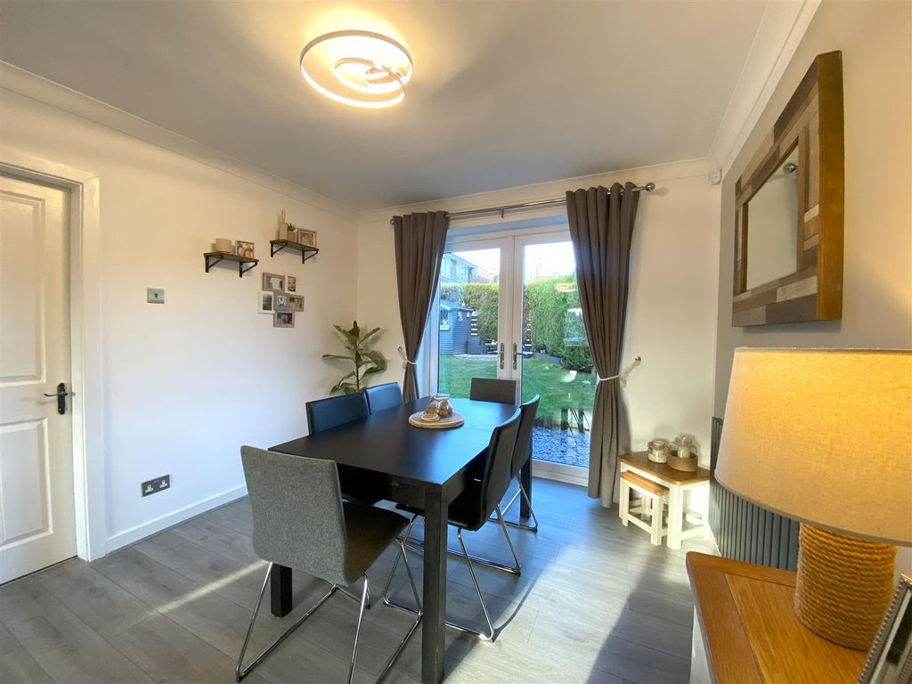4 bed detached house for sale in Avon Drive, Congleton CW12, £360,000