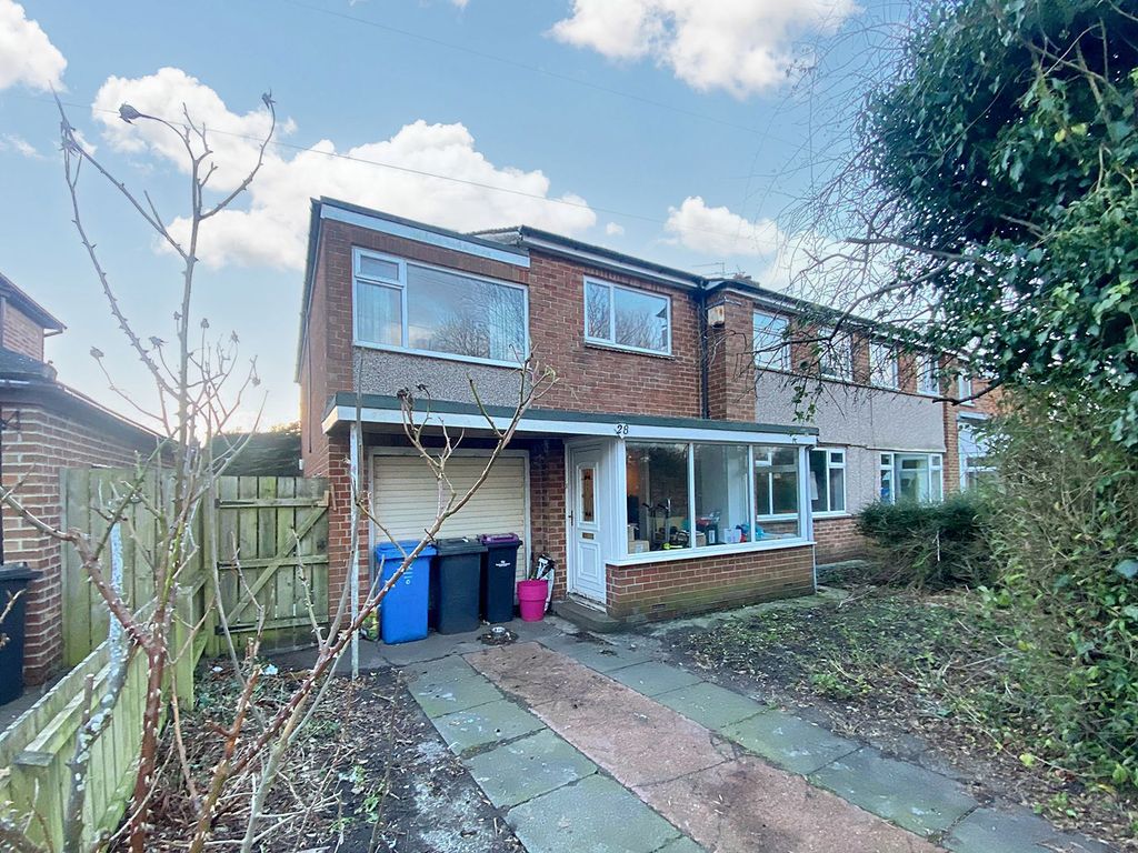 5 bed semi-detached house for sale in Heathfield, Morpeth NE61, £200,000