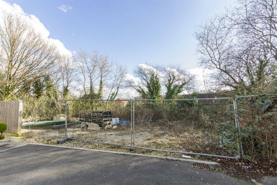 Land for sale in Sheffield Road, Chesterfield S41, £200,000