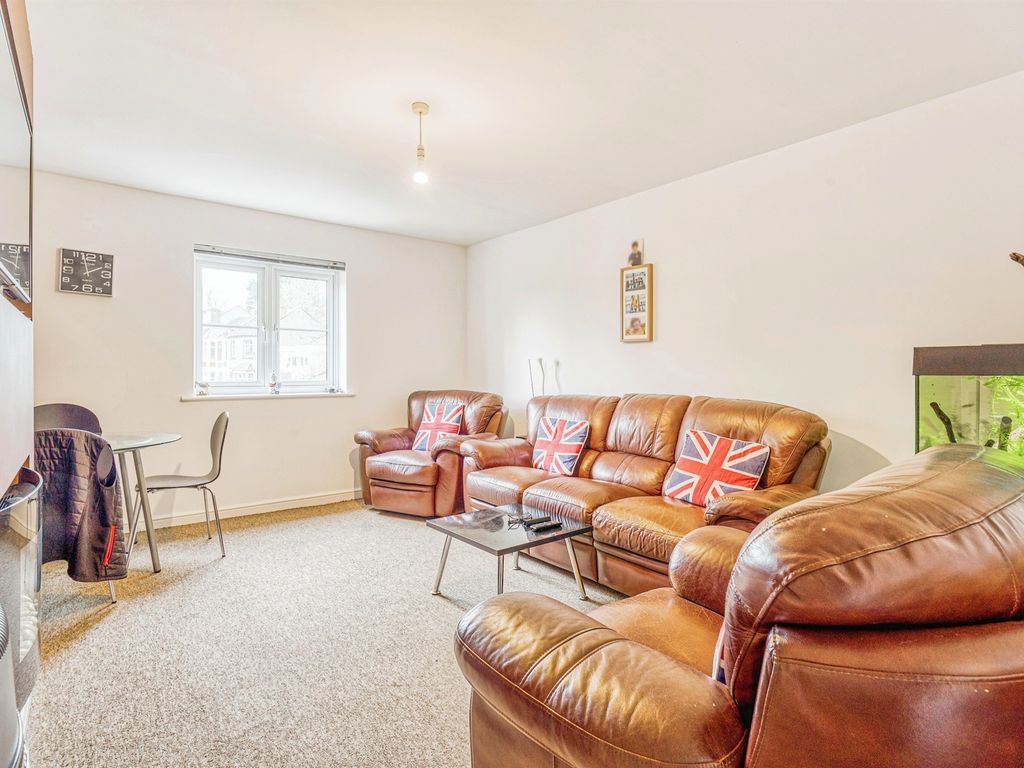 2 bed flat for sale in Bristol South End, Bedminster, Bristol BS3, £240,000