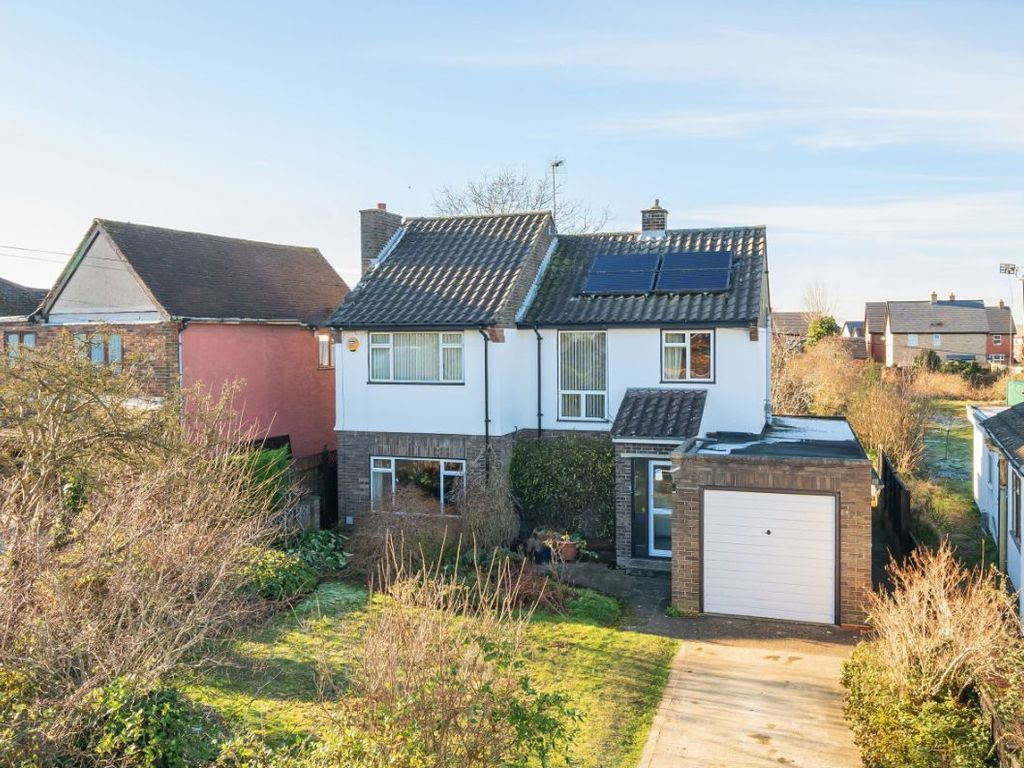 3 bed detached house for sale in Mill Road, Cranfield, Bedford MK43, £500,000