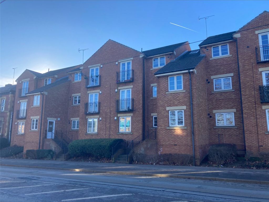 2 bed flat for sale in Langsett Road, Sheffield, South Yorkshire S6, £120,000