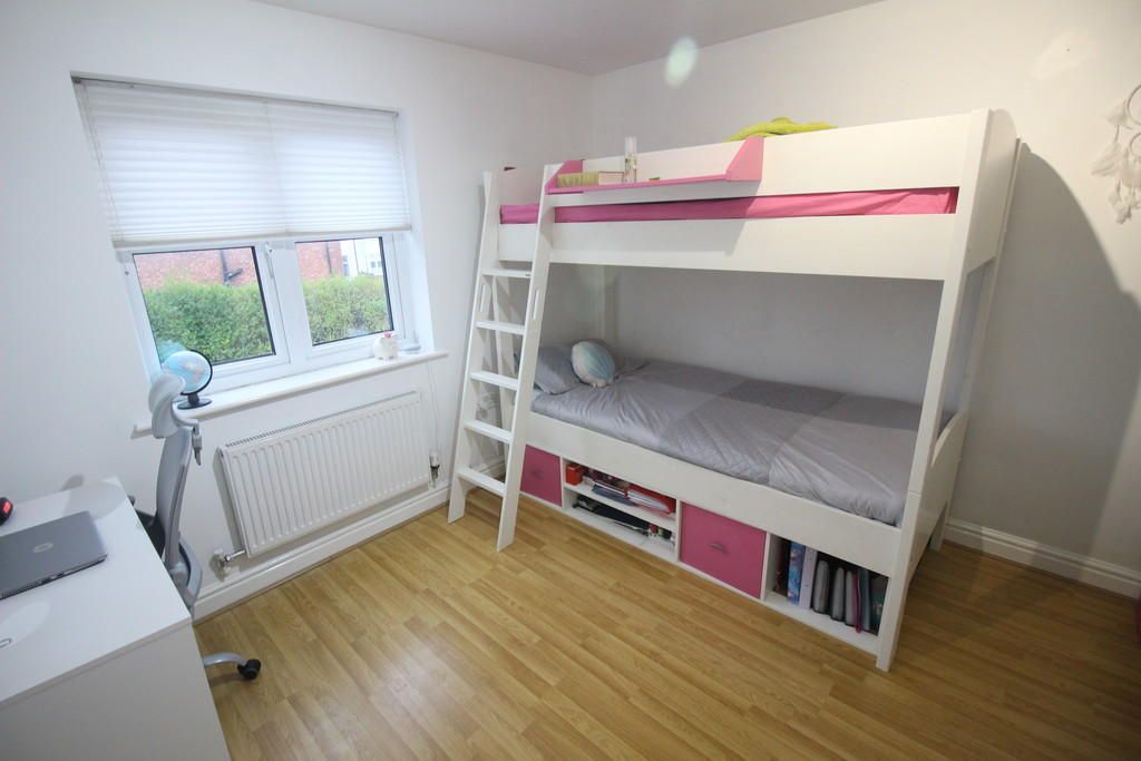 4 bed detached house to rent in Sharoe Green Lane, Fulwood, Preston PR2, £542 pppm