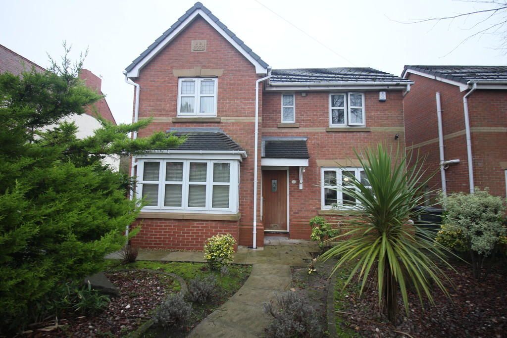 4 bed detached house to rent in Sharoe Green Lane, Fulwood, Preston PR2, £542 pppm