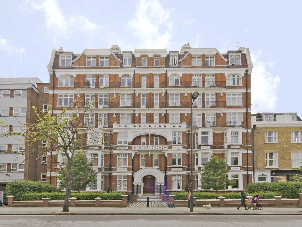 3 bed flat to rent in Abbey Road, London NW8, £4,949 pcm