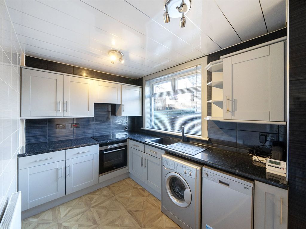 2 bed terraced house for sale in Hillpark Drive, Bannockburn FK7, £120,000