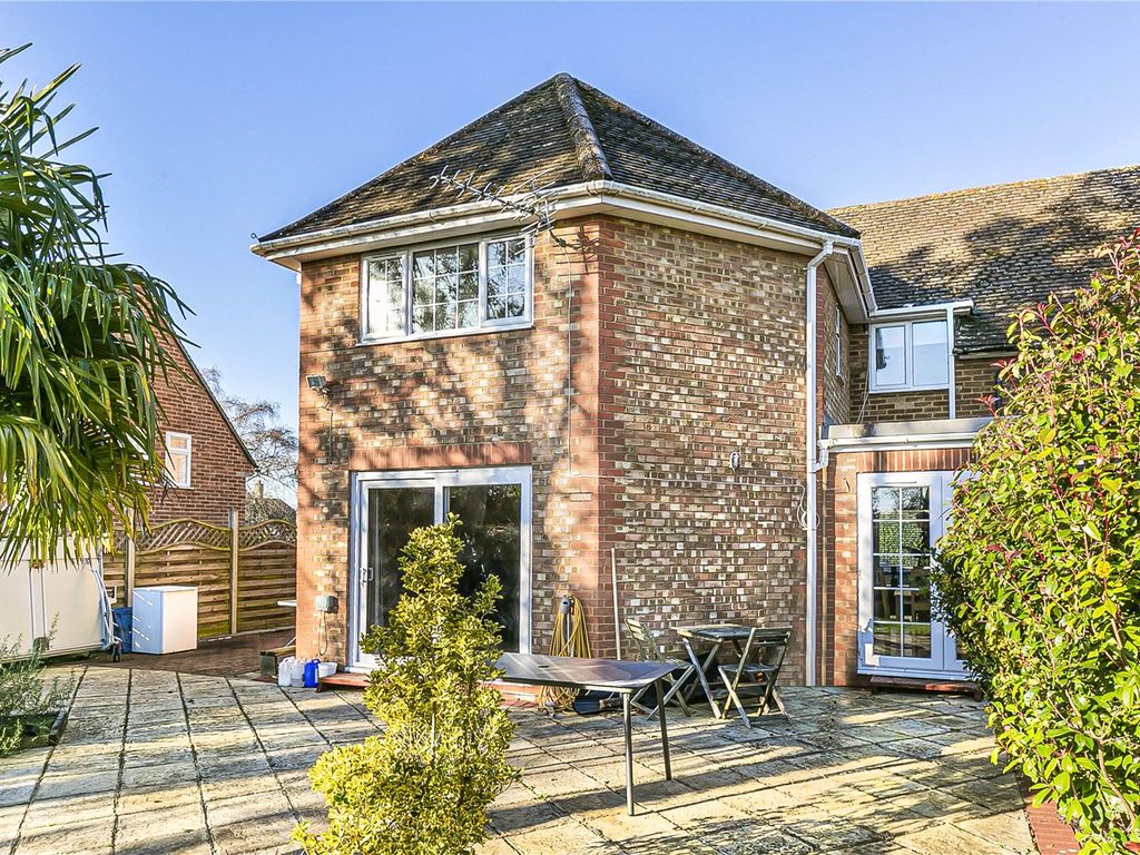 4 bed semi-detached house for sale in Holcroft Road, Harpenden, Hertfordshire AL5, £675,000