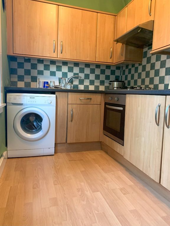 2 bed flat to rent in Broomside Terrace, Edinburgh EH12, £1,195 pcm
