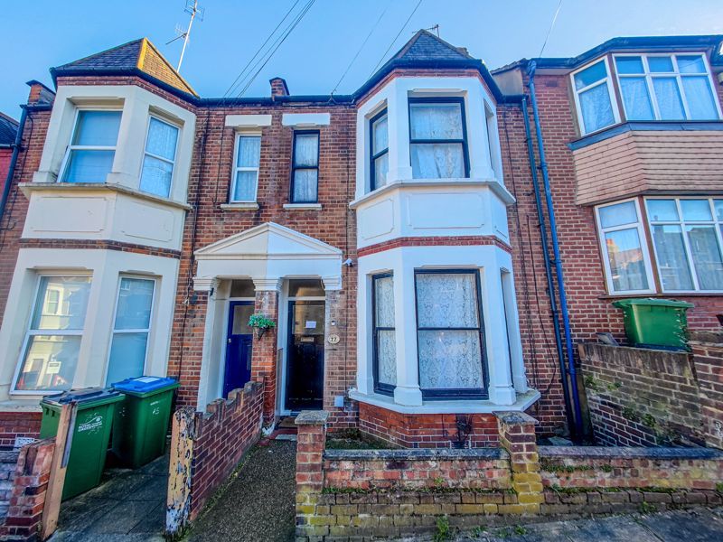 3 bed terraced house for sale in Admaston Road, London SE18, £425,000