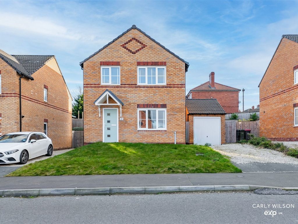 4 bed detached house for sale in Myers Avenue, Rotherham S65, £230,000