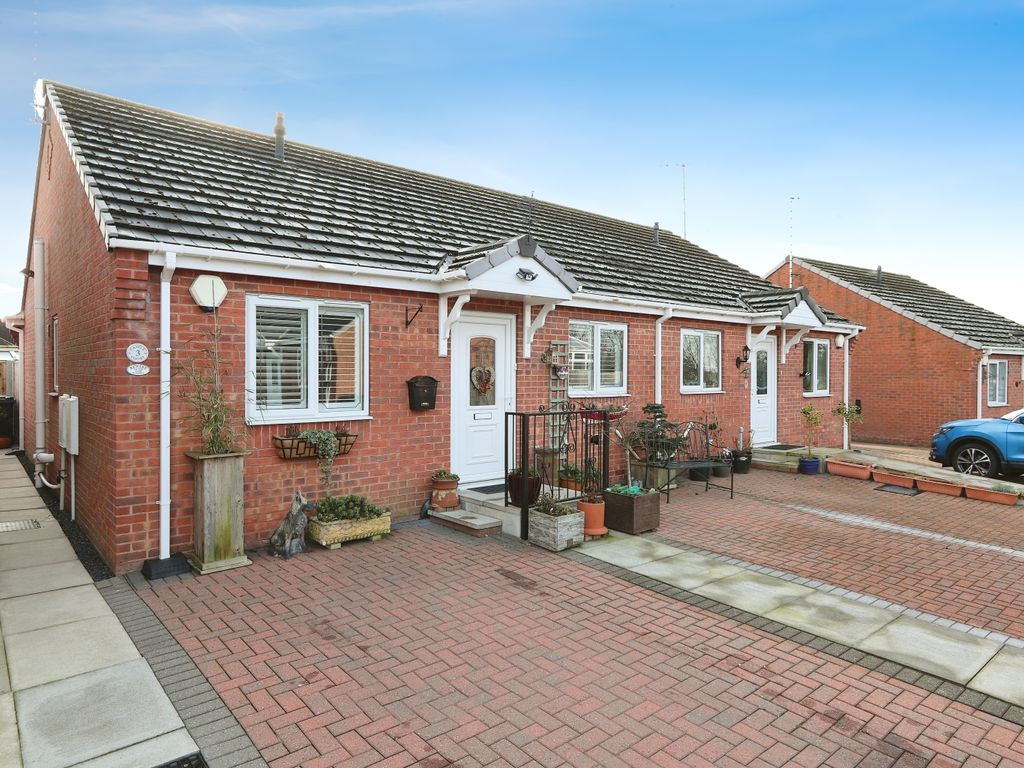 2 bed bungalow for sale in Castle Court, North View Street, Bolsover, Chesterfield S44, £180,000