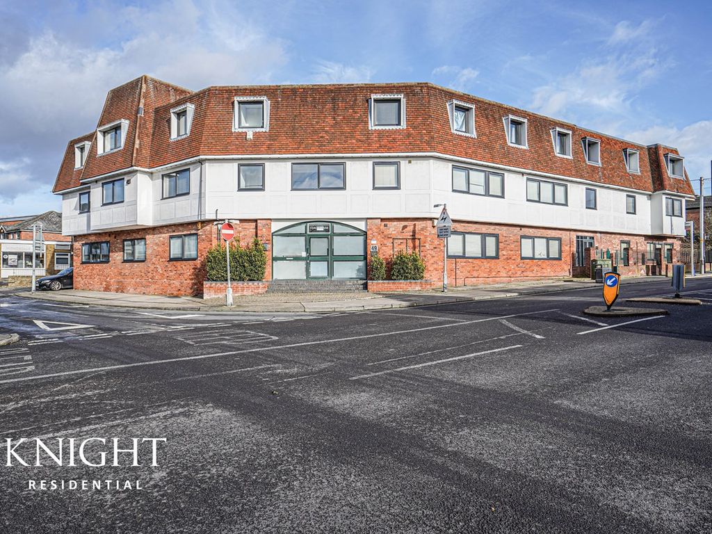 1 bed flat for sale in East Street, Colchester CO1, £120,000