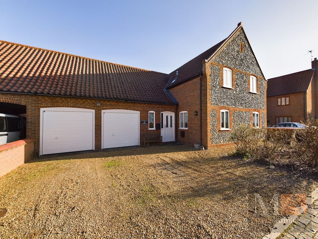 4 bed detached house for sale in The Paddocks, Barton Bendish, King's Lynn PE33, £525,000