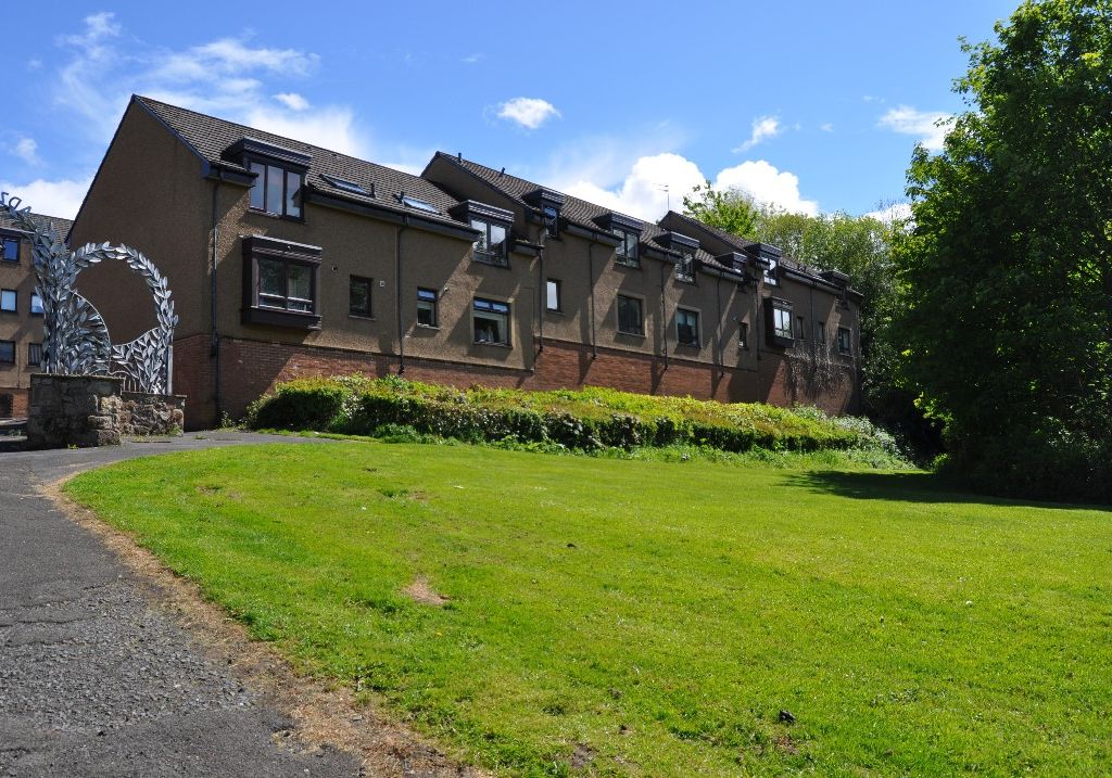 2 bed flat to rent in Common Green, Hamilton, South Lanarkshire ML3, £650 pcm