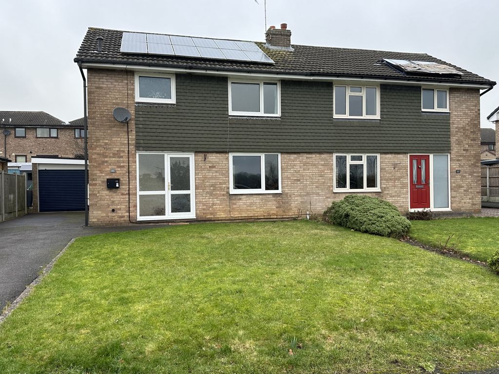 3 bed semi-detached house for sale in Broadway, Swanwick DE55, £249,950