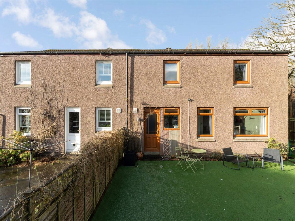 3 bed semi-detached house for sale in Ben Nevis Way, Cumbernauld, Glasgow, North Lanarkshire G68, £145,000