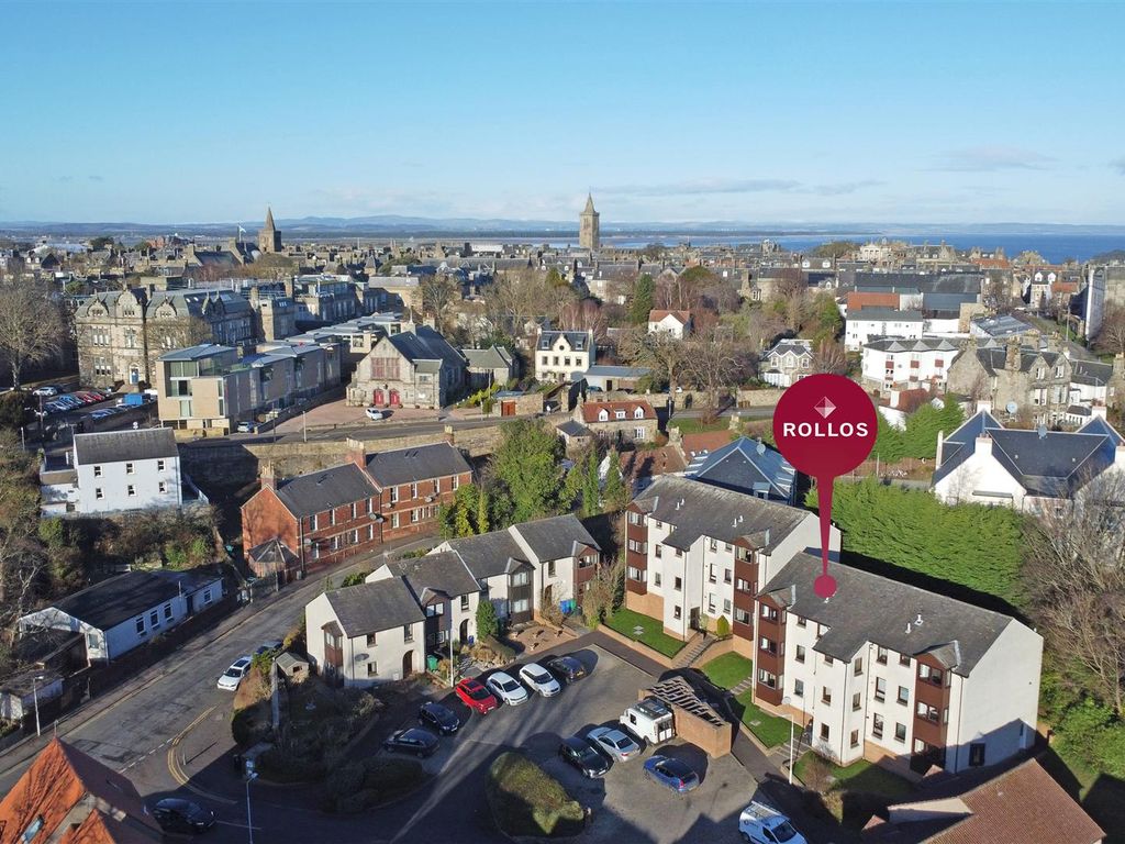 2 bed flat for sale in 15, Greenside Court, St. Andrews KY16, £375,000