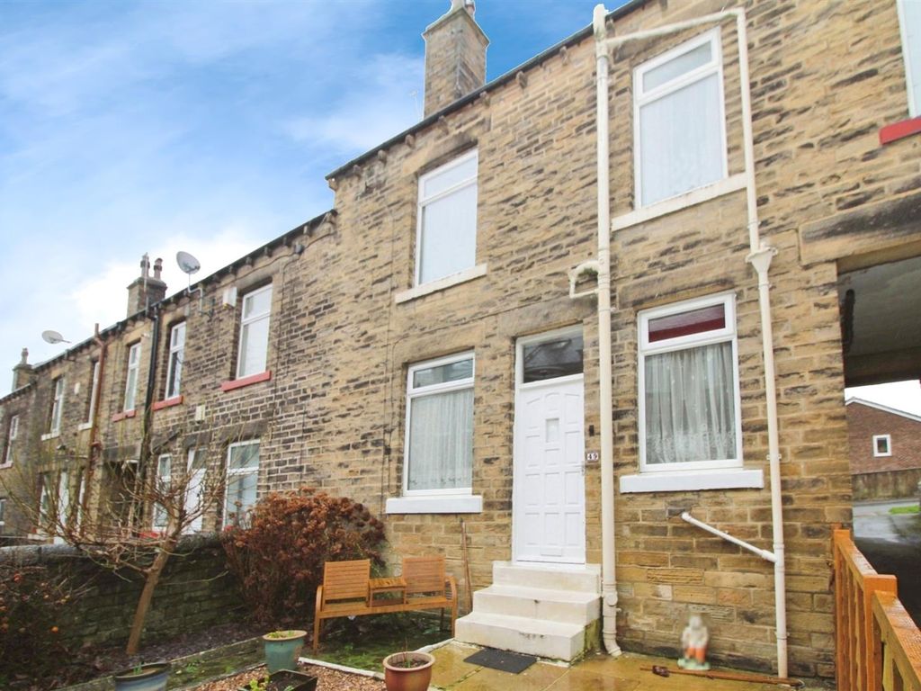 2 bed terraced house for sale in Harrogate Street, Bradford BD3, £67,500