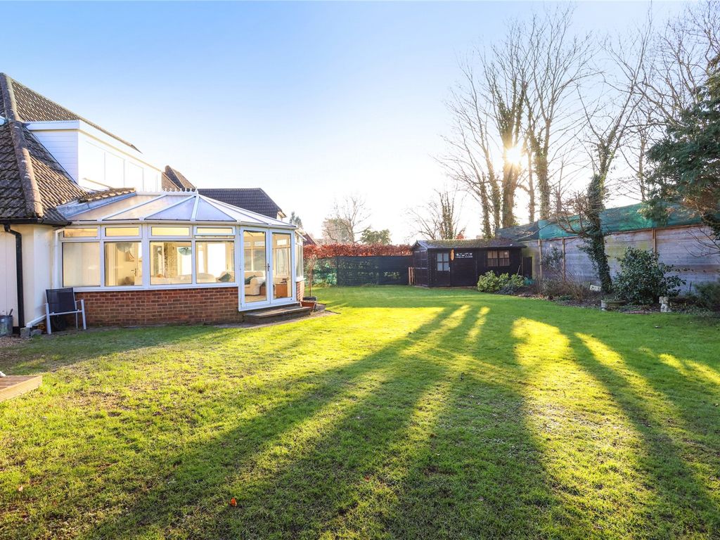 4 bed detached house for sale in Oxdowne Close, Stoke D'abernon, Cobham, Surrey KT11, £1,095,000