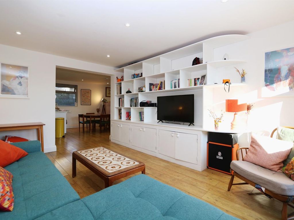 2 bed flat for sale in Louise White House, Hazellville Road, Hornsey, London N19, £485,000