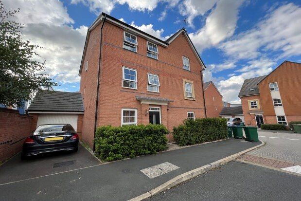 4 bed property to rent in Lockside Place, Coventry CV1, £1,800 pcm