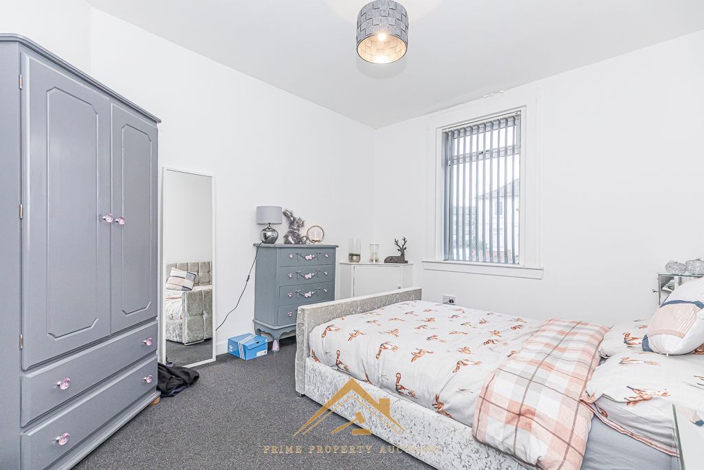 2 bed flat for sale in 12 Kennard Street, Lochgelly KY5, £50,000