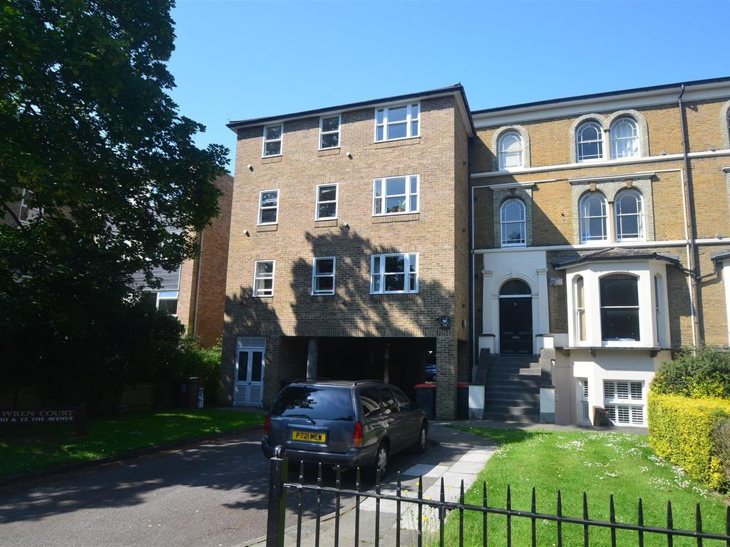 1 bed flat to rent in The Avenue, Surbiton, Surrey KT5, £1,300 pcm