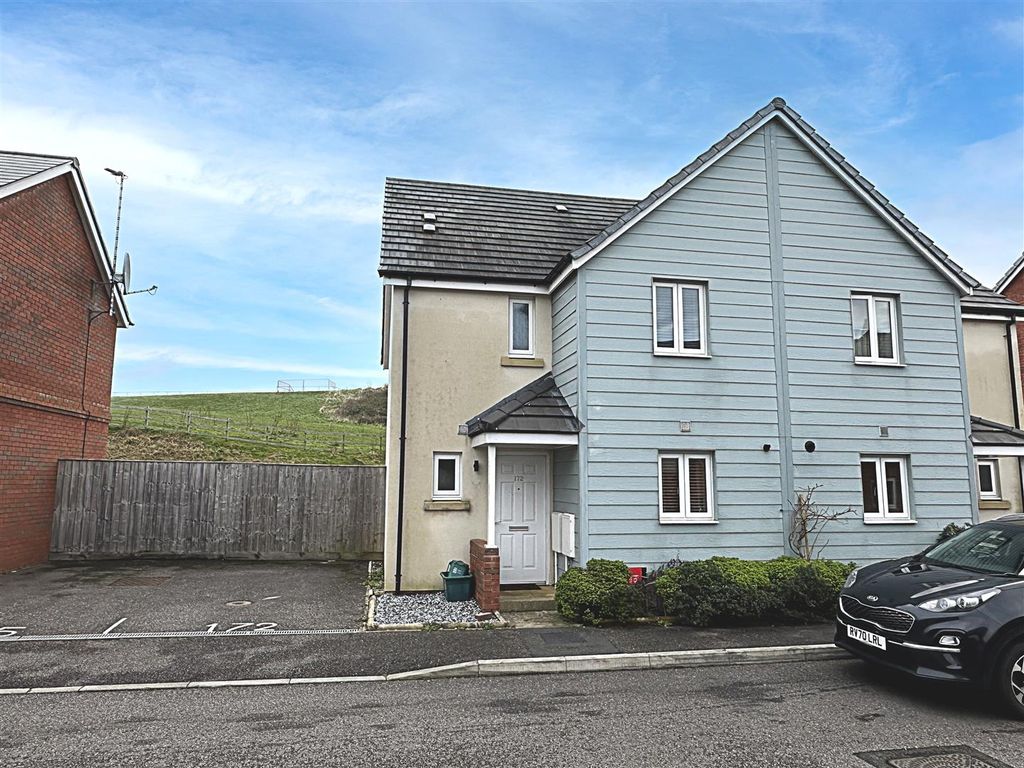 3 bed property for sale in Churchill Road, Bideford EX39, £240,000