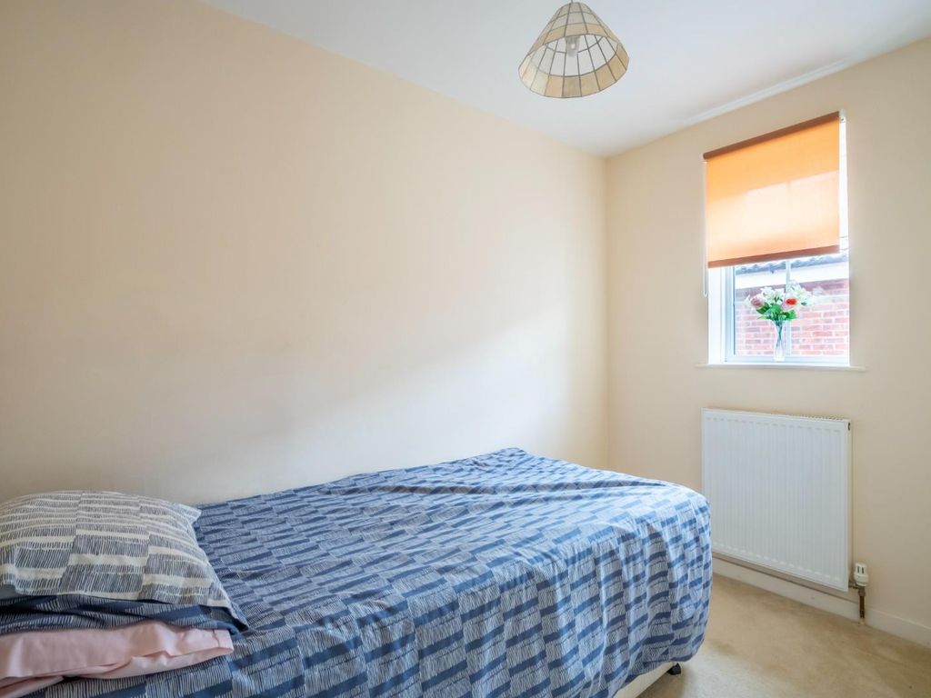 3 bed detached bungalow for sale in Ox Calder Close, Dunnington, York YO19, £335,000