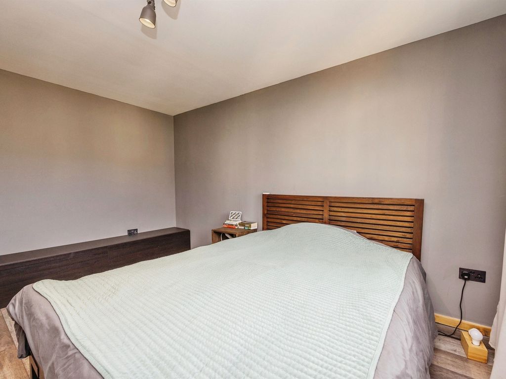 2 bed terraced house for sale in Caroline Crescent, Alva FK12, £100,000