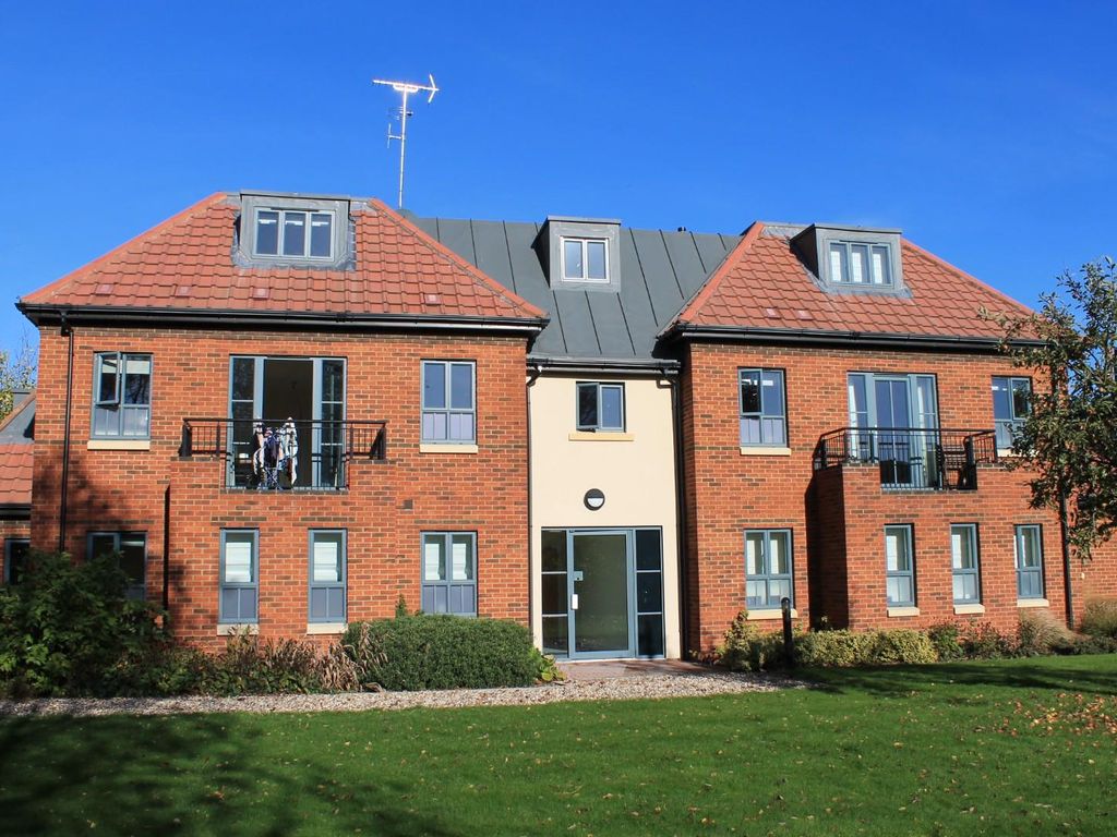 3 bed flat to rent in Park House, Queen Ediths Way, Cambridge CB1, £1,650 pcm