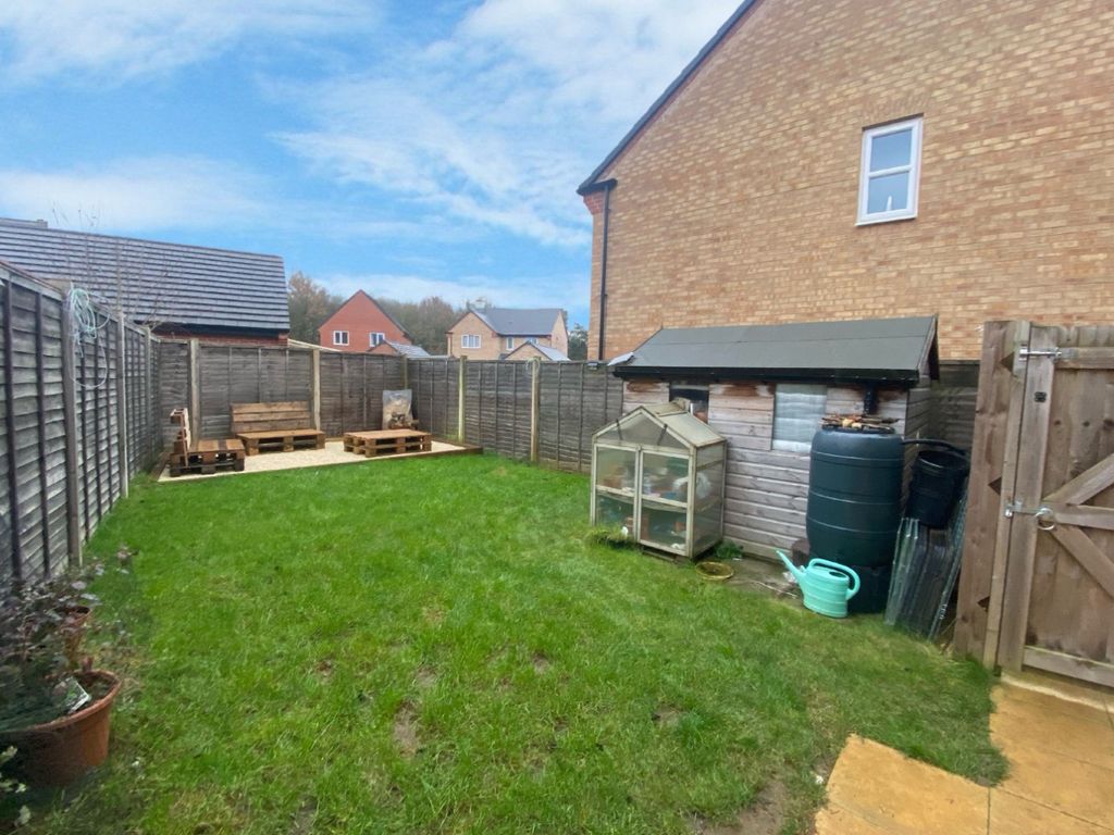2 bed semi-detached house for sale in Yarrow Place, Ampthill, Bedford MK45, £350,000