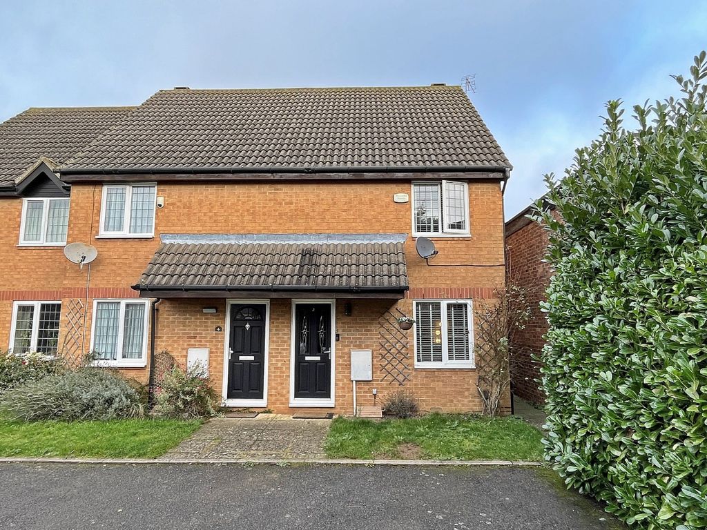 2 bed end terrace house for sale in Rose Walk, Toddington, Dunstable LU5, £299,995