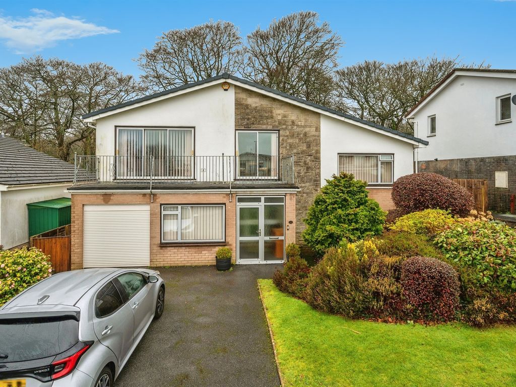 4 bed detached house for sale in Burnett Road, Plymouth PL6, £500,000