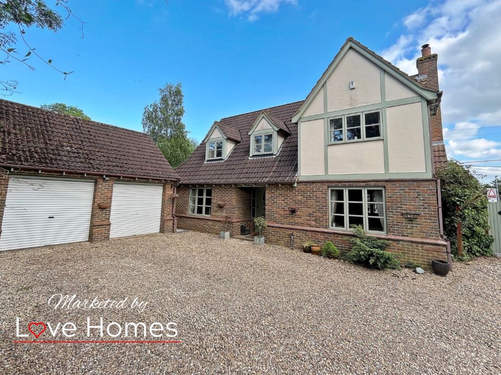 4 bed detached house for sale in Silsoe Road, Wardhedges, Flitton MK45, £725,000