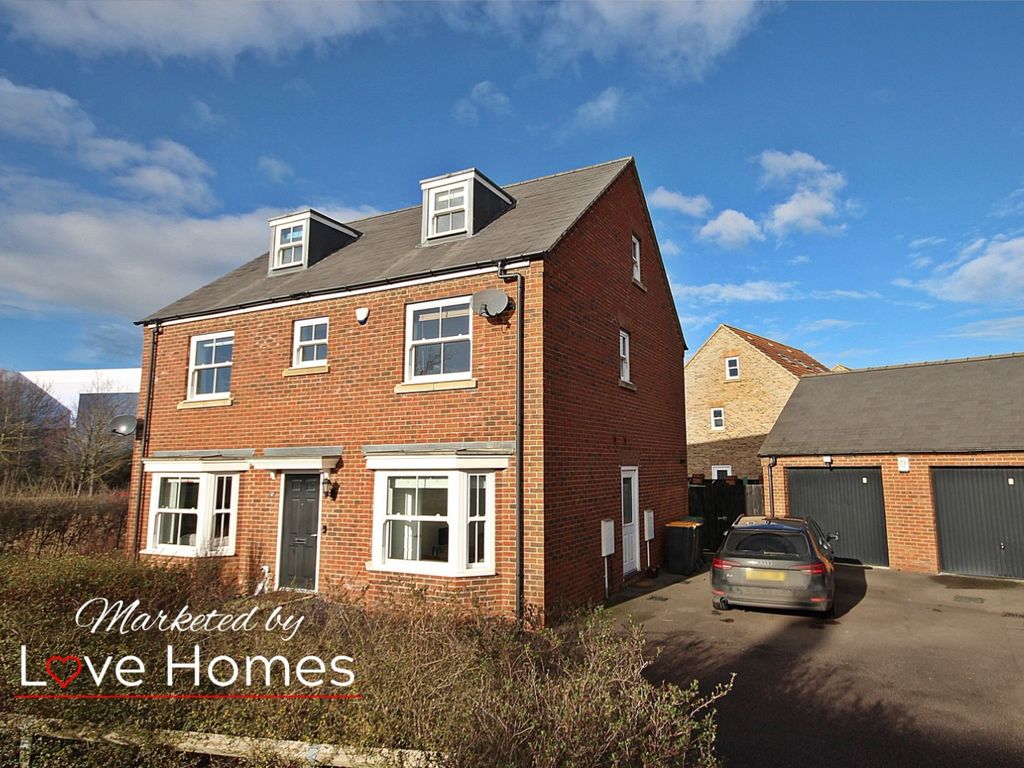 5 bed detached house for sale in Fieldfare View, Wixams, Bedford MK42, £538,000