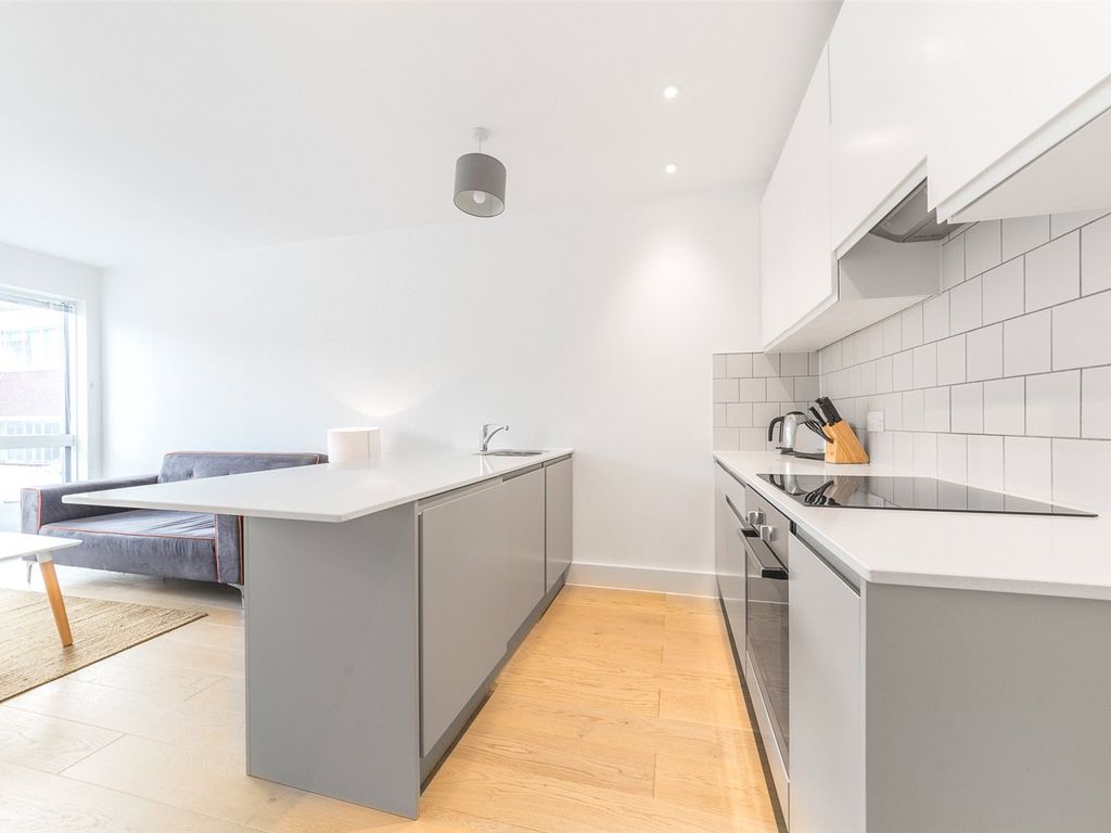 1 bed flat to rent in Osborn Terrace, London SE3, £1,700 pcm