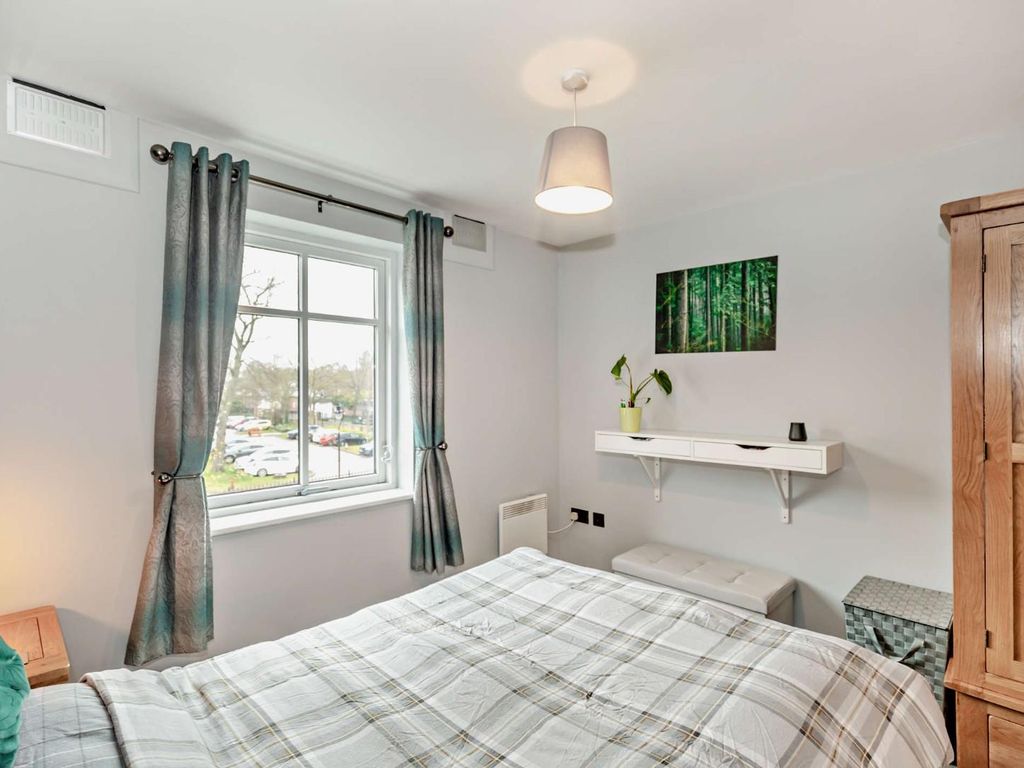 2 bed flat for sale in Heslington House, Fulford Place, Hospital Fields Road, York YO10, £240,000
