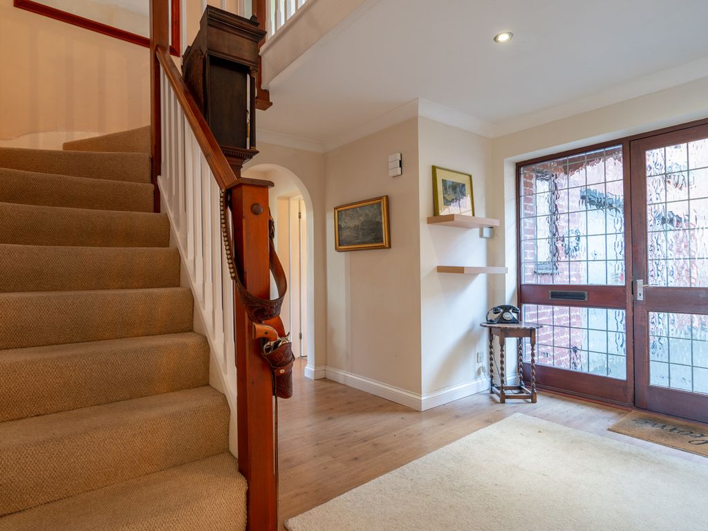 5 bed detached house for sale in 5 Dove Lea, Burton-On-Trent DE13, £650,000